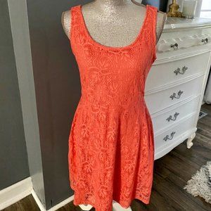 Bellas Closet Boutique Metaphor EUC Sz S Dress